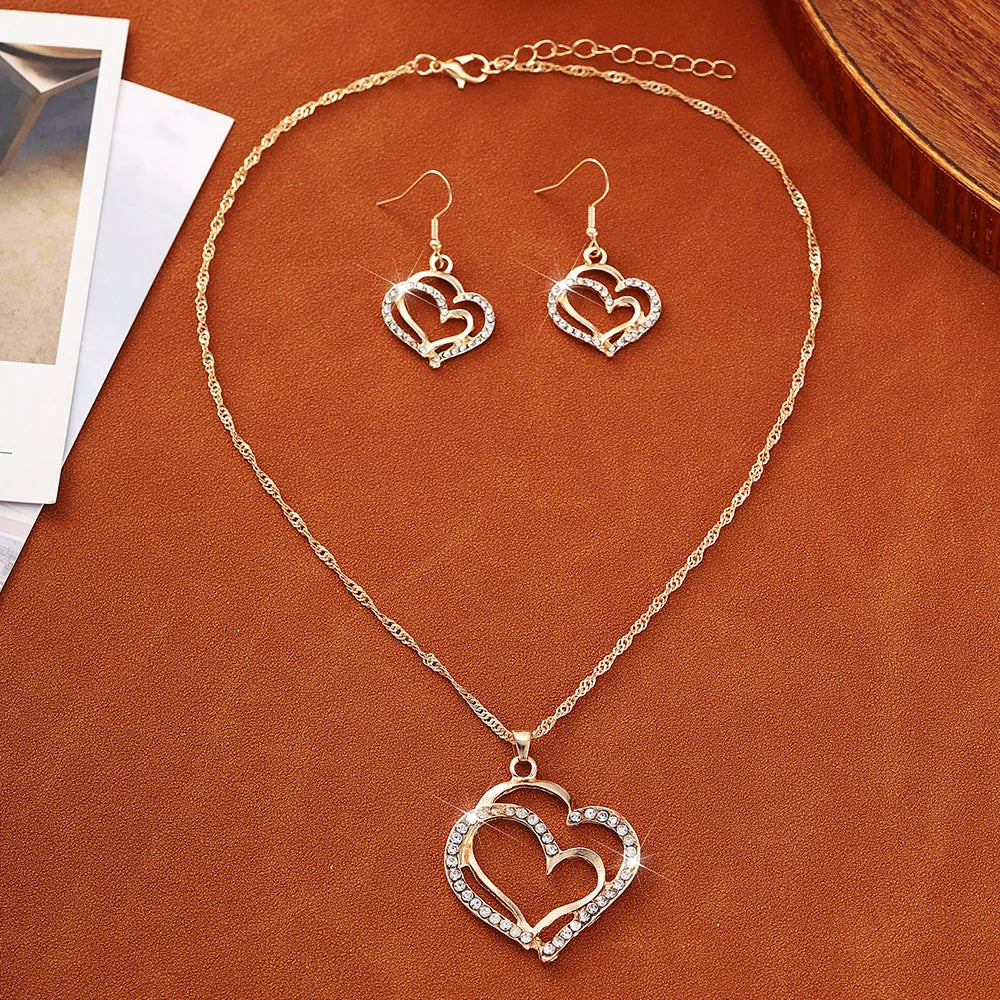 3 PCS Women's Retro Fashion Hollow Double Heart Rhinestone Decorated Alloy Pendant Necklace And Earring Jewelry Set