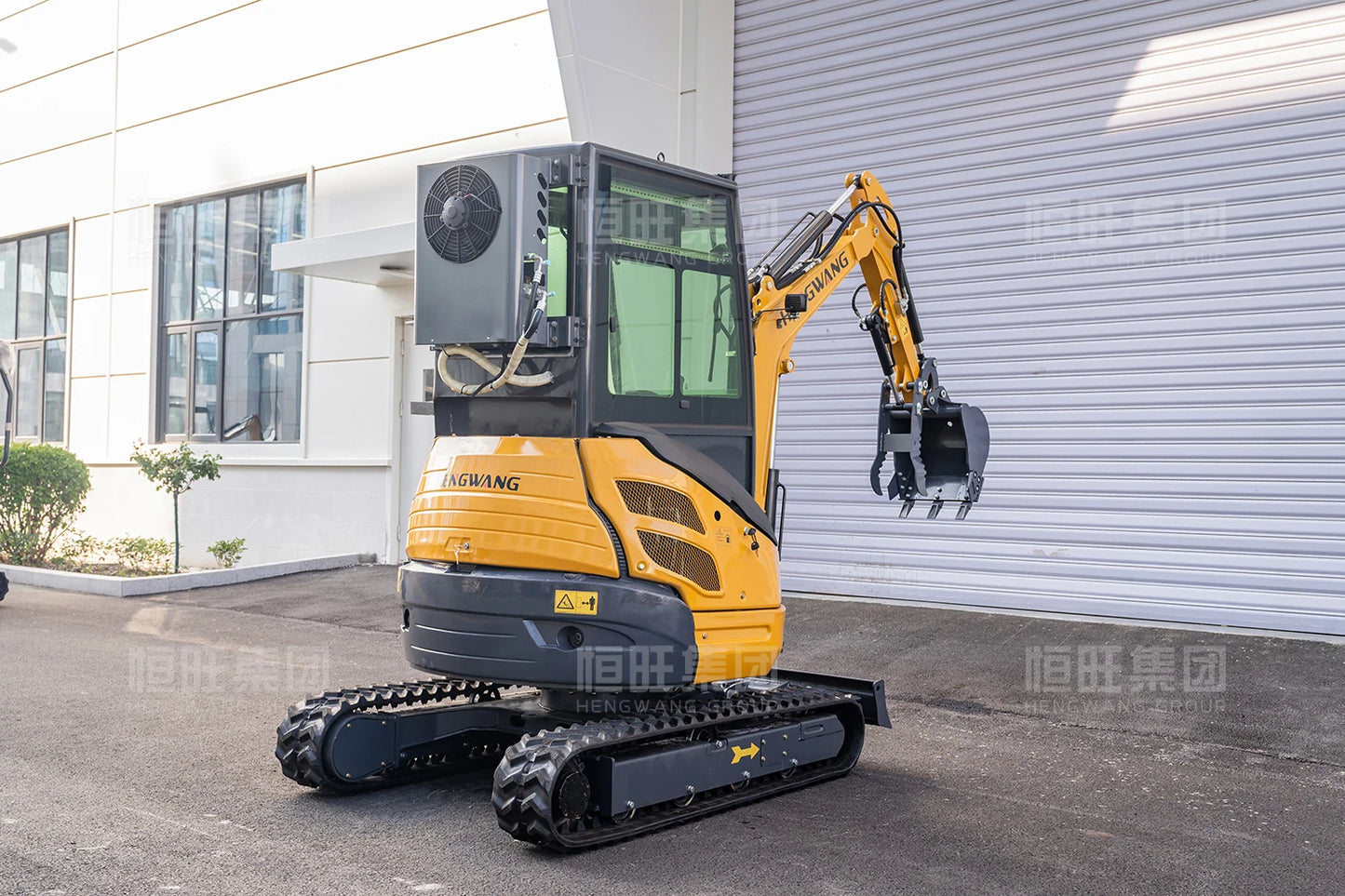 AC Cabin Mini Crawler Excavator Diesel Tractor 2.5 ton Hydraulic Compact Excavators 2 ton Mini Bagger Construction Machinery