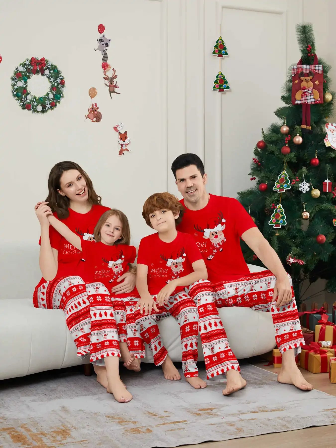 Merry Xmas Family Look Pyjamas Short Sleeve O Neck Sleepwear Adults Kids Christmas Matching Pajamas Set Cute Print 2 Pieces Suit