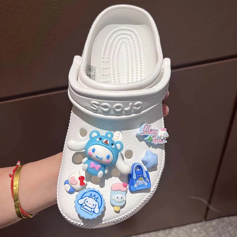 New Sanrio Kuromi Cinnamoroll Melody Pochacco Pompompurin LED Accessories Hole Slipper Buckles Set Cartoon Kawaii Gifts