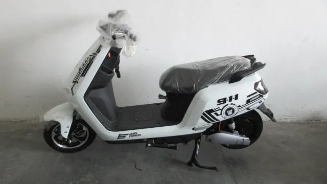 Introducing our highly anticipated 2025 model: a high-performance electric racing motorcycle, available with 40A and 50A power options, offered at a competitive factory price.