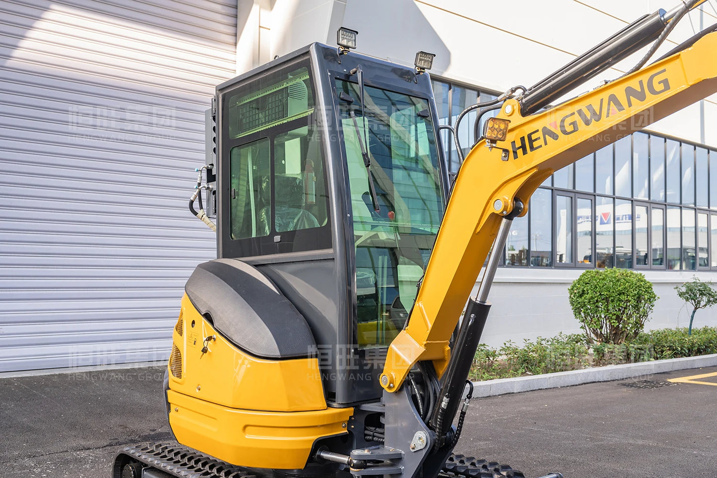 AC Cabin Mini Crawler Excavator Diesel Tractor 2.5 ton Hydraulic Compact Excavators 2 ton Mini Bagger Construction Machinery