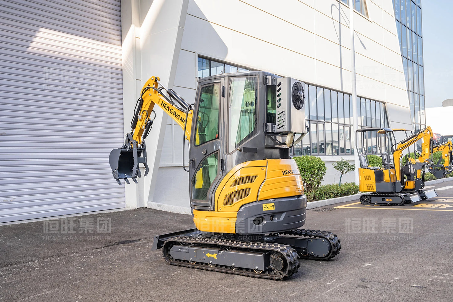 AC Cabin Mini Crawler Excavator Diesel Tractor 2.5 ton Hydraulic Compact Excavators 2 ton Mini Bagger Construction Machinery