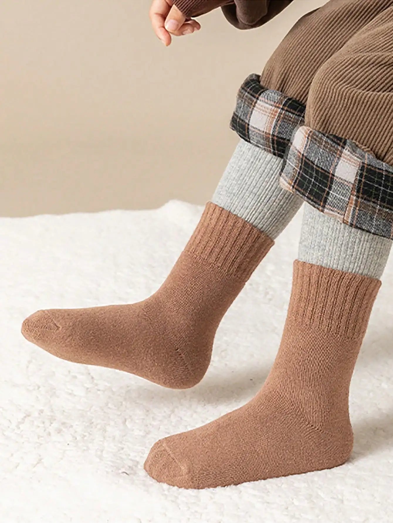 5 Pairs of Children's Thick Terry Socks with Letter Print, Warm and Fleece-Lined Mid-Calf Length Baby Glove Socks.