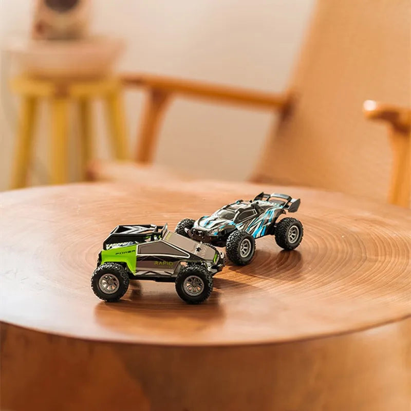 Mini 2.4GHz Drift Vehicle 1:32 High Speed Mountaineering Remote Control Vehicle Off Road Car Autos Cars Children's Boy Toys Gift