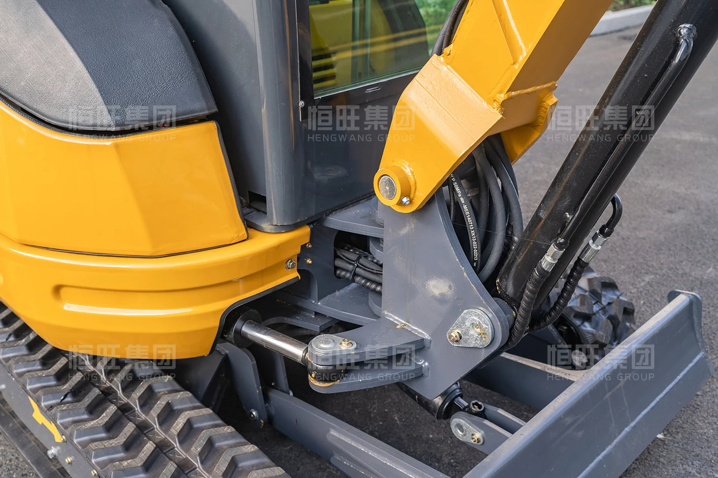 AC Cabin Mini Crawler Excavator Diesel Tractor 2.5 ton Hydraulic Compact Excavators 2 ton Mini Bagger Construction Machinery