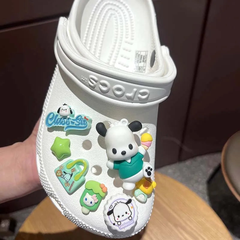 New Sanrio Kuromi Cinnamoroll Melody Pochacco Pompompurin LED Accessories Hole Slipper Buckles Set Cartoon Kawaii Gifts